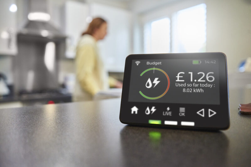 Smart energy monitor displaying tariff unit rates and usage data